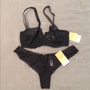 CHANTELLE | Lace Demi Bra & Thong Set | 32D/M